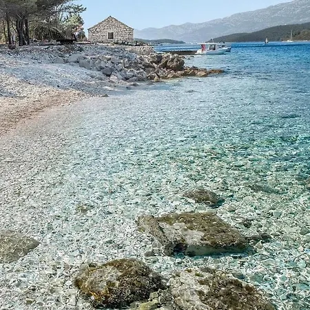 בית נופש Beach House Vrnik