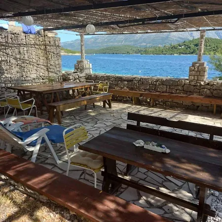 Beach House Vrnik Nyaraló *
