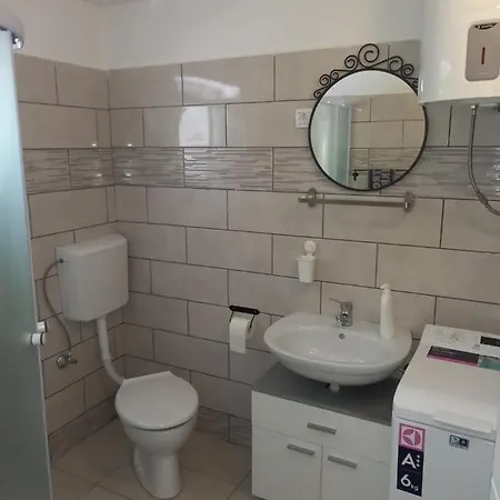 Beach House Vrnik Holiday home