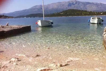 Beach House Vrnik Nyaraló