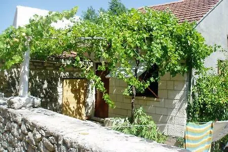 Beach House Vrnik