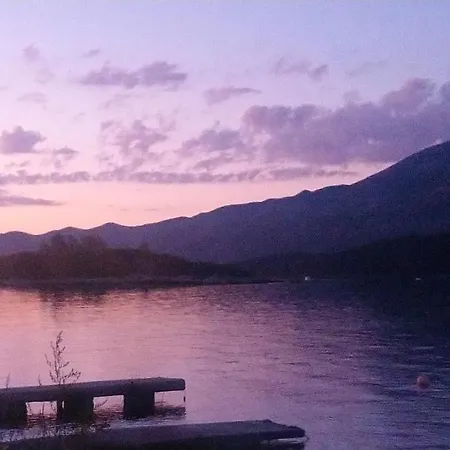 Beach House Vrnik