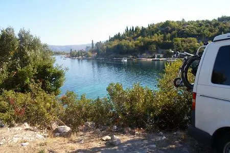 Beach House Vrnik * Korcula Town