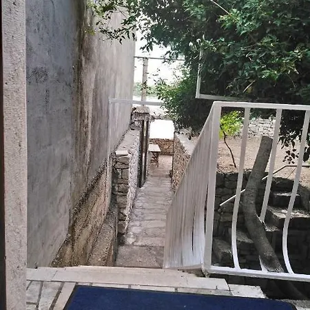 Beach House Vrnik Holiday home